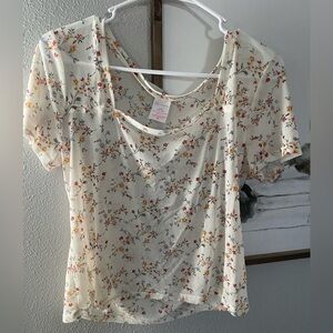 No boundaries stretchy sheer floral boatneck top